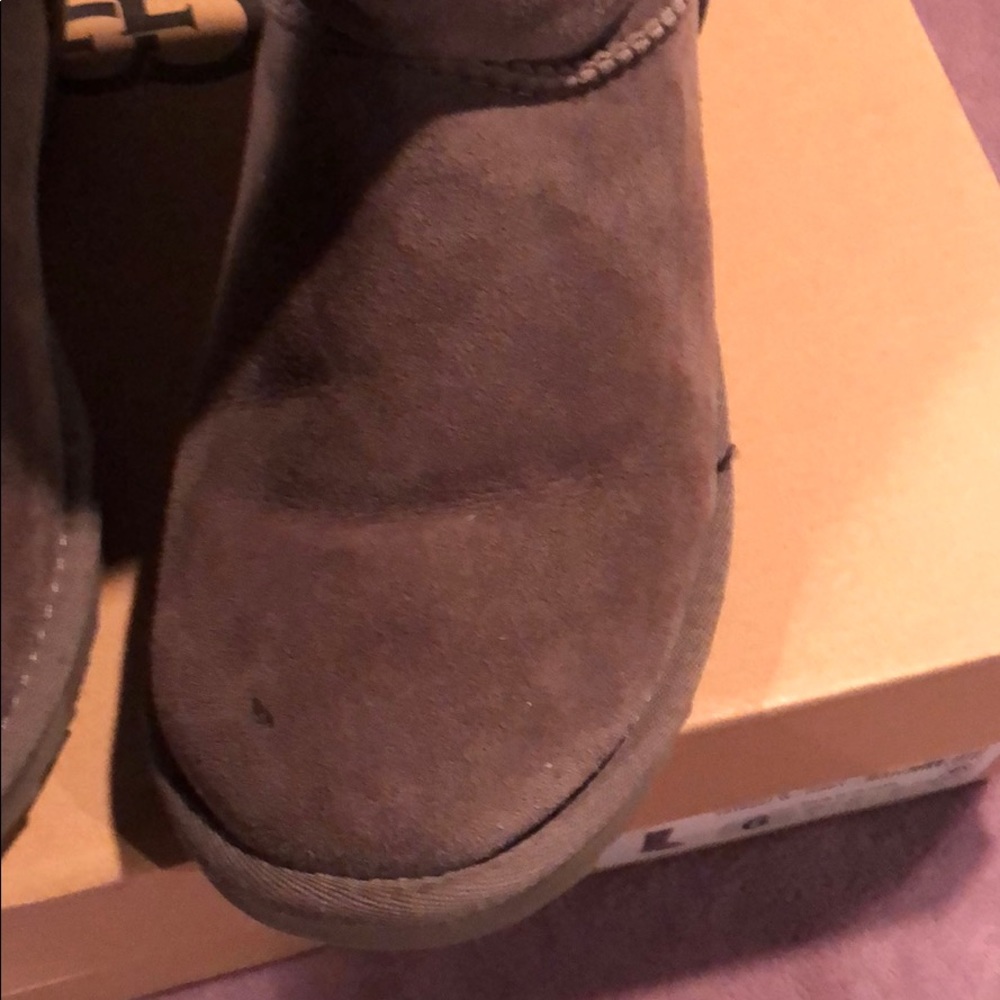 Ugg Bailey Button - image 4